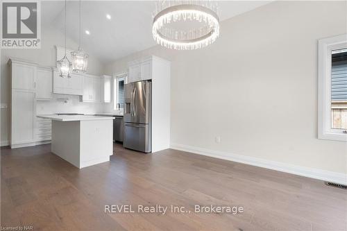 492 Vine Street, St. Catharines (442 - Vine/Linwell), ON - Indoor Photo Showing Kitchen