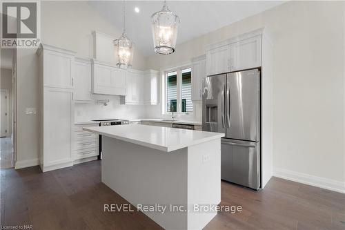 492 Vine Street, St. Catharines (442 - Vine/Linwell), ON - Indoor Photo Showing Kitchen With Upgraded Kitchen