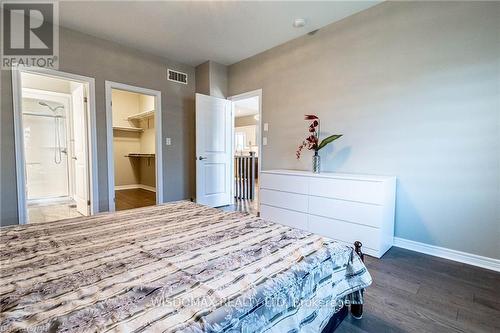 8 Berkshire Drive, St. Catharines (444 - Carlton/Bunting), ON - Indoor Photo Showing Bedroom