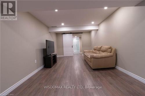 8 Berkshire Drive, St. Catharines (444 - Carlton/Bunting), ON - Indoor Photo Showing Other Room