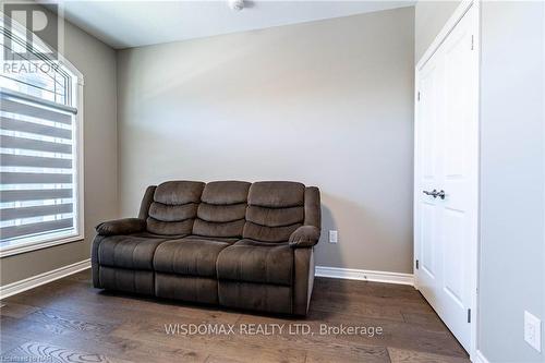 8 Berkshire Drive, St. Catharines (444 - Carlton/Bunting), ON - Indoor Photo Showing Other Room