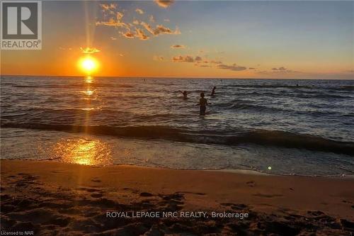 6 Gertrude Street, St. Catharines (438 - Port Dalhousie), ON - Outdoor With Body Of Water With View