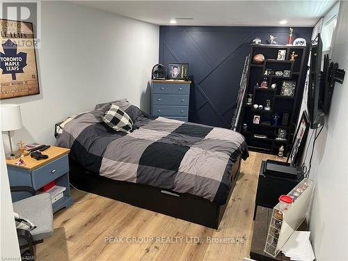 1472 Station Street, Pelham (662 - Fonthill), ON - Indoor Photo Showing Bedroom