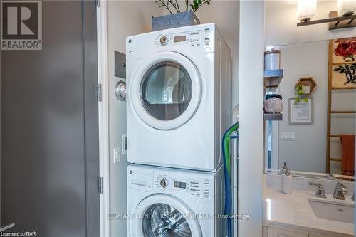 Lph10 - 112 King Street E, Hamilton (Beasley), ON - Indoor Photo Showing Laundry Room