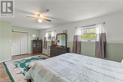 550 Albany Street, Fort Erie (333 - Lakeshore), ON - Indoor Photo Showing Bedroom