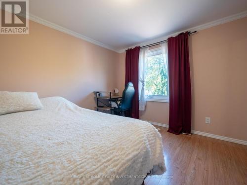 1704 Oberon Crescent, Mississauga, ON - Indoor Photo Showing Bedroom