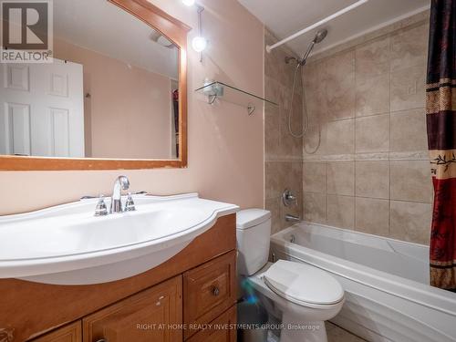 1704 Oberon Crescent, Mississauga, ON - Indoor Photo Showing Bathroom