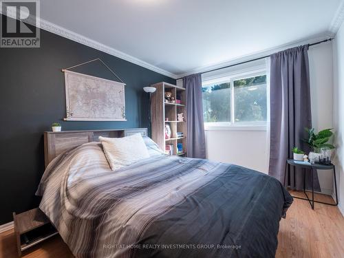 1704 Oberon Crescent, Mississauga, ON - Indoor Photo Showing Bedroom