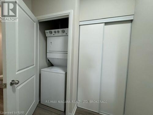 Lp24 - 50 Herrick Avenue, St. Catharines (456 - Oakdale), ON - Indoor Photo Showing Laundry Room