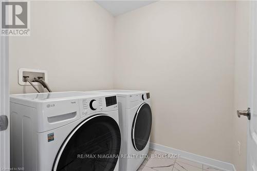 95 Keelson Street, Welland (774 - Dain City), ON - Indoor Photo Showing Laundry Room