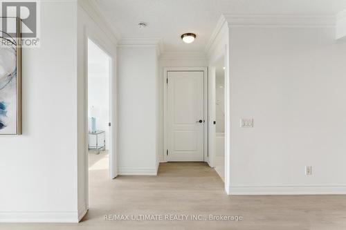 #1008 - 2 Clairtrell Road, Toronto, ON -  Photo Showing Other Room