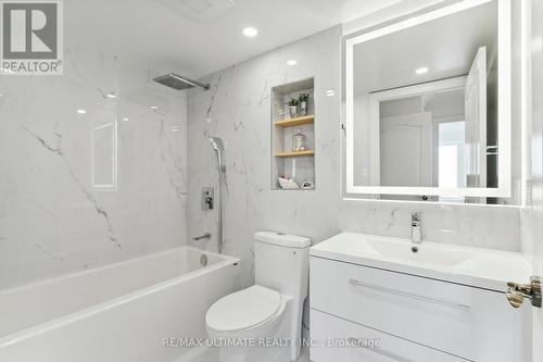 #1008 - 2 Clairtrell Road, Toronto, ON - Indoor Photo Showing Bathroom