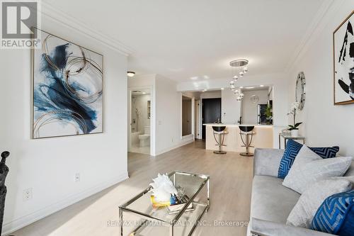 #1008 - 2 Clairtrell Road, Toronto, ON - Indoor Photo Showing Living Room