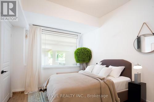 219 - 437 Roncesvalles Avenue, Toronto, ON - Indoor Photo Showing Bedroom