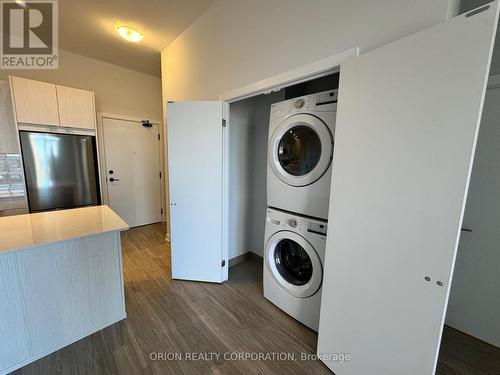 410 - 4130 Parkside Village Drive, Mississauga, ON - Indoor Photo Showing Laundry Room