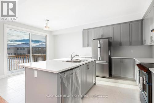 856 Knights Lane, Woodstock, ON - Indoor Photo Showing Kitchen With Stainless Steel Kitchen With Double Sink With Upgraded Kitchen