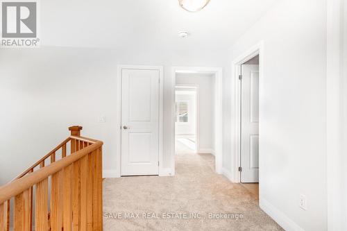 856 Knights Lane, Woodstock, ON - Indoor Photo Showing Other Room