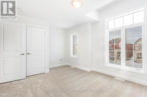 856 Knights Lane, Woodstock, ON - Indoor Photo Showing Other Room