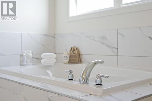 512 Trevor Street, Cobourg, ON - Indoor Photo Showing Bathroom