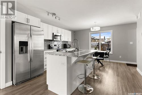 5324 Green Bluebell Road E, Regina, SK - Indoor Photo Showing Kitchen