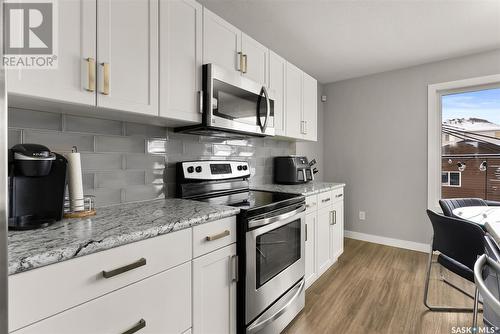 5324 Green Bluebell Road E, Regina, SK - Indoor Photo Showing Kitchen With Upgraded Kitchen