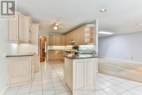 548 Rosecliffe Terrace, London, ON - Indoor Photo Showing Kitchen