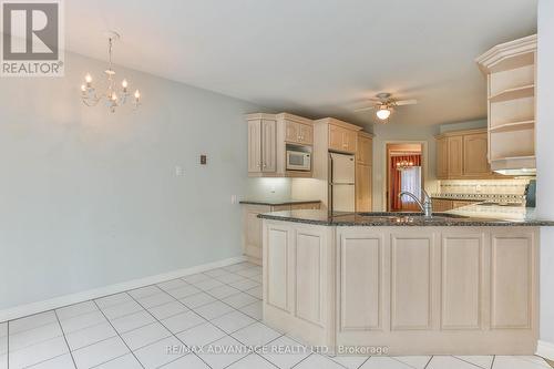 548 Rosecliffe Terrace, London, ON - Indoor Photo Showing Kitchen