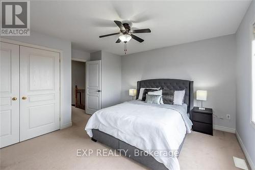 69 Willow Lane N, Grimsby, ON - Indoor Photo Showing Bedroom