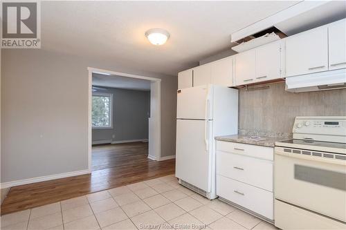 1663 Wendy, Val Caron, ON - Indoor Photo Showing Kitchen