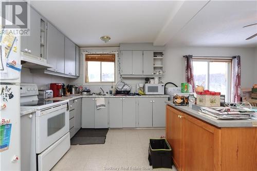 1663 Wendy, Val Caron, ON - Indoor Photo Showing Kitchen With Double Sink