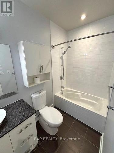 210 - 100 Champagne Avenue S, Ottawa, ON - Indoor Photo Showing Bathroom