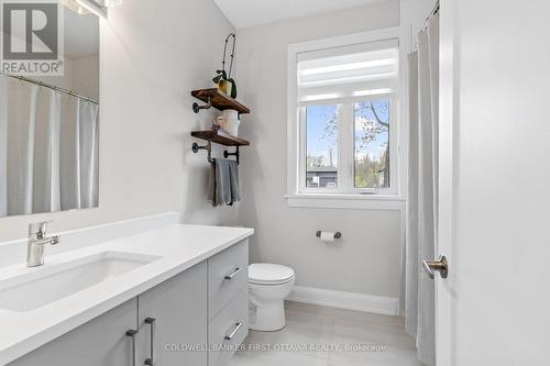 500 Shoreway Drive, Ottawa, ON - Indoor Photo Showing Bathroom