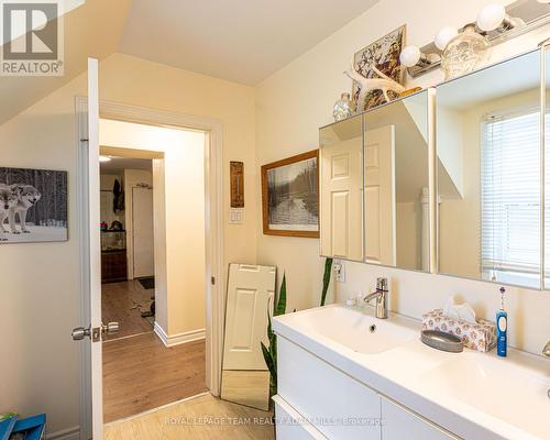 6613 Fourth Line Road, Ottawa, ON - Indoor Photo Showing Bathroom