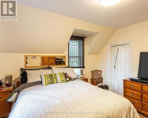 6613 Fourth Line Road, Ottawa, ON - Indoor Photo Showing Bedroom