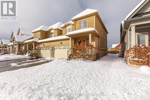 7 Robertson Street, Collingwood, ON - Outdoor With Facade