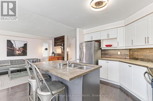 7 Robertson Street, Collingwood, ON - Indoor Photo Showing Kitchen With Double Sink