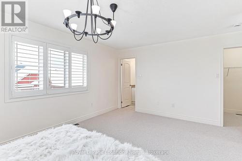 7 Robertson Street, Collingwood, ON - Indoor Photo Showing Bedroom