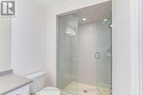 7 Robertson Street, Collingwood, ON - Indoor Photo Showing Bathroom