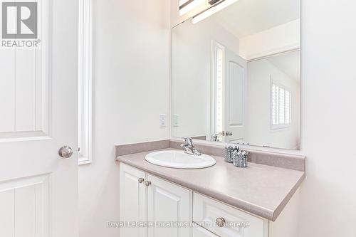 7 Robertson Street, Collingwood, ON - Indoor Photo Showing Bathroom