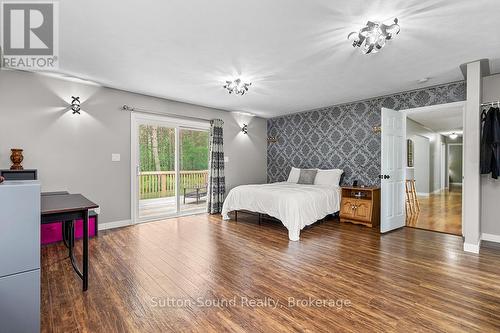 25 Pine Tree Drive, South Bruce Peninsula, ON - Indoor Photo Showing Bedroom