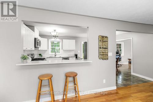 25 Pine Tree Drive, South Bruce Peninsula, ON - Indoor Photo Showing Kitchen