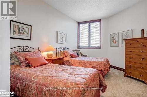 17 - 224 Blueski George Crescent, Blue Mountains (Blue Mountain Resort Area), ON - Indoor Photo Showing Bedroom