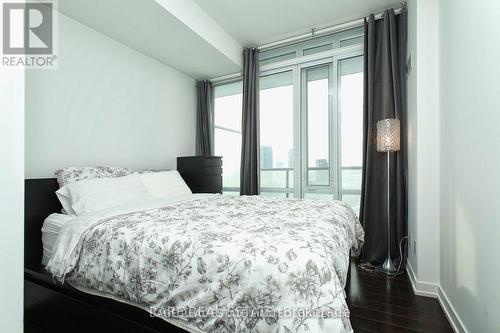 2212 - 170 Fort York Boulevard, Toronto, ON - Indoor Photo Showing Bedroom