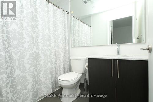 2212 - 170 Fort York Boulevard, Toronto, ON - Indoor Photo Showing Bathroom