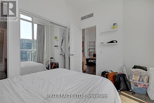 1015 - 120 Parliament Street, Toronto, ON - Indoor Photo Showing Bedroom