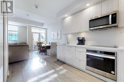 Th105 - 8868 Yonge Street, Richmond Hill, ON - Indoor Photo Showing Kitchen