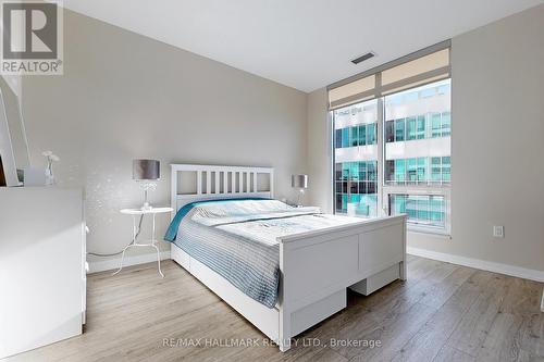 Th105 - 8868 Yonge Street, Richmond Hill, ON - Indoor Photo Showing Bedroom