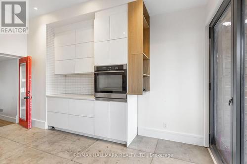 10 Saunders Avenue, Toronto, ON - Indoor Photo Showing Kitchen