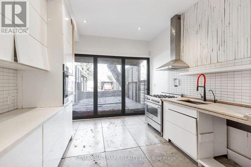 10 Saunders Avenue, Toronto, ON - Indoor Photo Showing Kitchen With Upgraded Kitchen