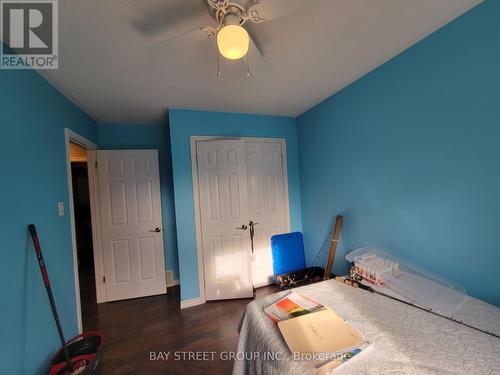 1147 Belle Aire Beach Road, Innisfil, ON - Indoor Photo Showing Bedroom